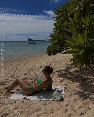 lara.gbdt Nude Leaked Photo #15