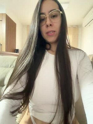 Larah 222 leaked photo #20
