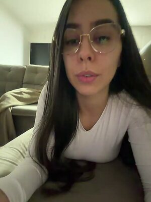 Larah 222 leaked photo #21