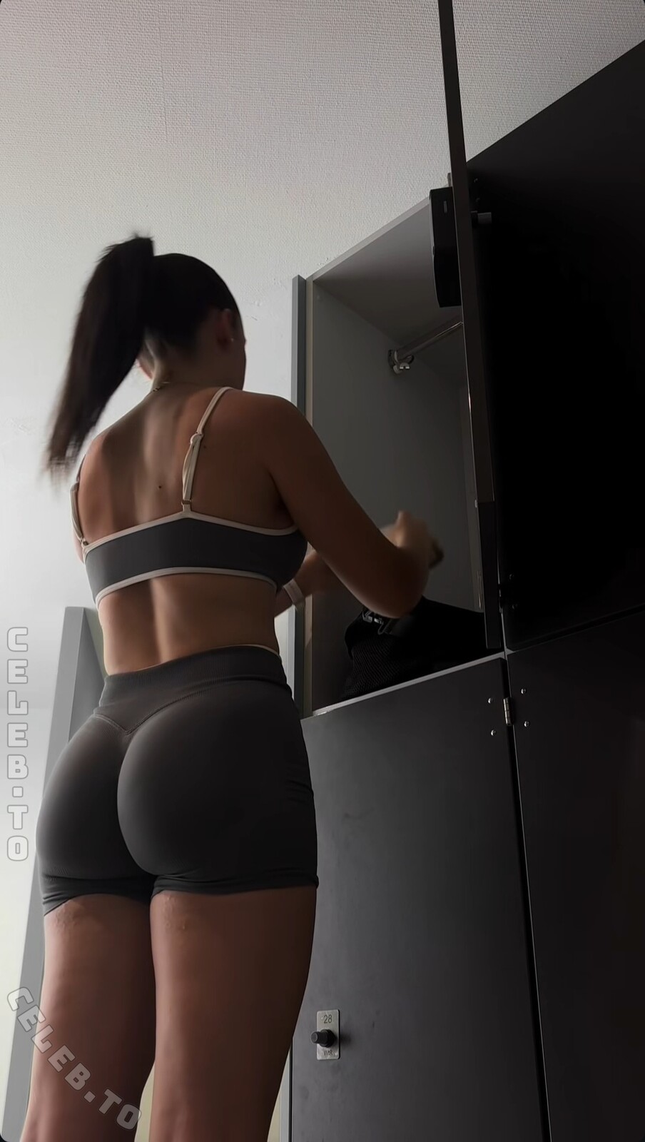 Lara.stxx photo