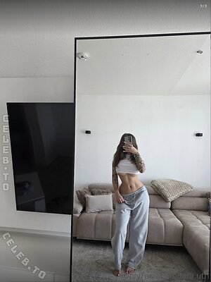 Lara.uth photo