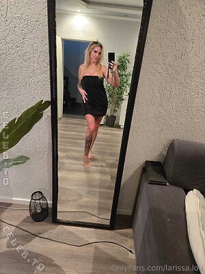 Larissa Lou Nude Leaked Photo #39