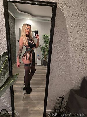 Larissa Lou leaked photo #199