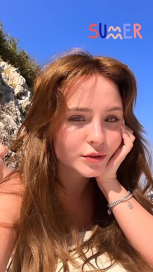 Larissa Manoela leaked photo #79