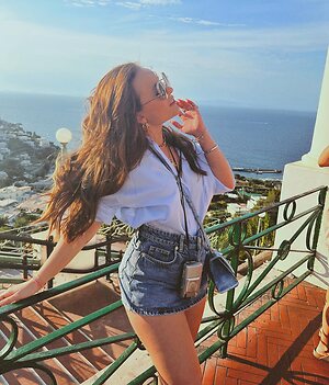 Larissa Manoela