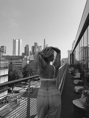 Larissa Neumann photo