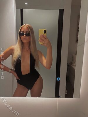 Larissa Oberste photo
