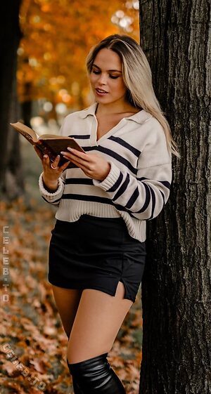 Larissa Sola Nude Leaked Photo #2