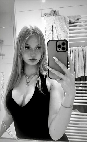 Larissa.775 Nude Leaked Photo #4