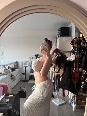 Larissa.lhaa Nude Leaked Photo #65