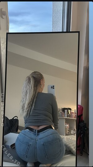 Larissa.lhaa Nude Leaked Photo #87