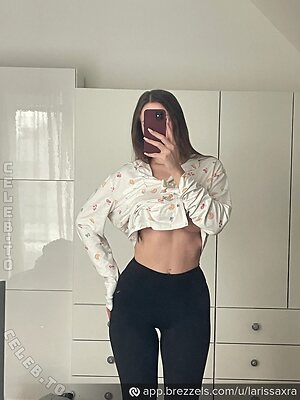 Larissaxra Nude Leaked Photo #2
