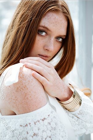 Larsen Thompson Nude Leaked Photo #12