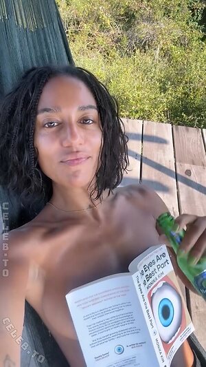 Larypoppins / Lary Nude Leaked Photo #3