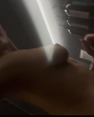 Laulau Higgs leaked photo #6
