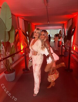 Laura aka Captain_lulli photo