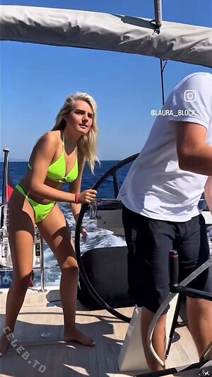 Laura Block Nude Leaked Photo #2