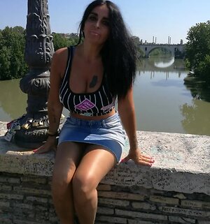 Laura C.
