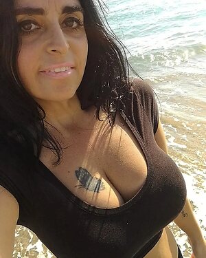 Laura C. leaked photo #40