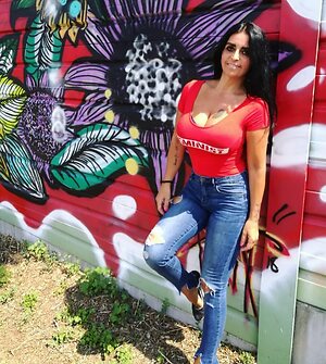 Laura C. leaked photo #46