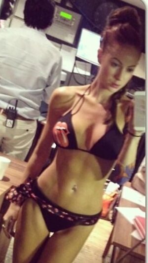 Laura Carter leaked photo #31