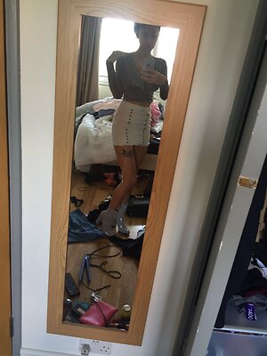 Laura Carter leaked photo #52