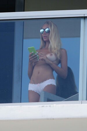 Laura Cremaschi leaked photo #9
