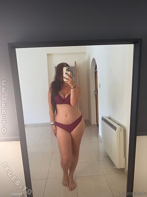 Laura Klein Nude Leaked Photo #10