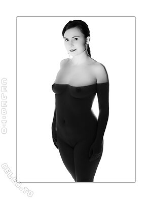 Laura Li Nude Leaked Photo #21