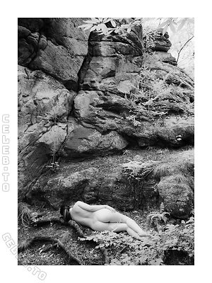 Laura Li Nude Leaked Photo #26