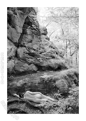 Laura Li Nude Leaked Photo #32