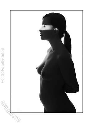 Laura Li Nude Leaked Photo #33