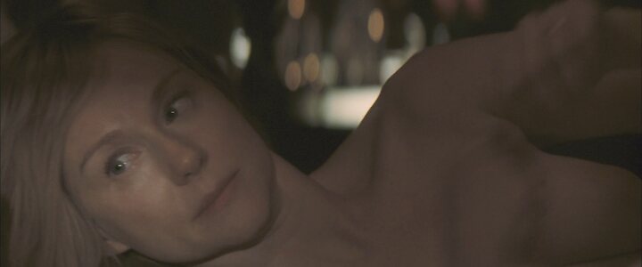 Laura Linney leaked photo #5