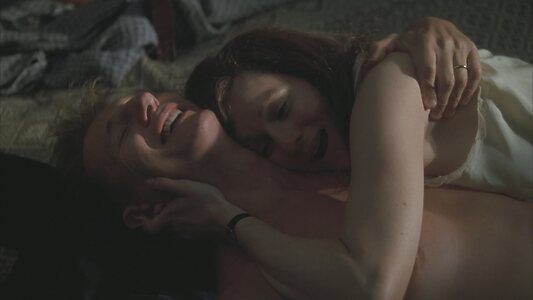 Laura Linney leaked photo #13
