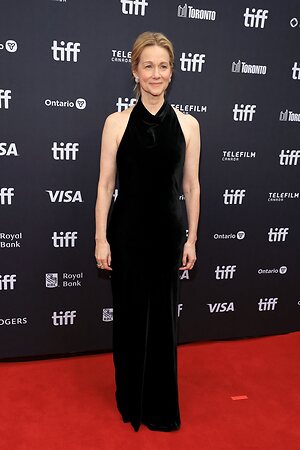Laura Linney