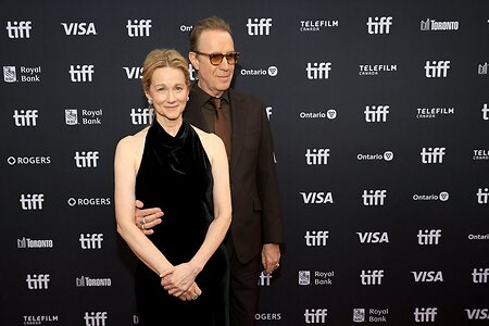 Laura Linney leaked photo #35