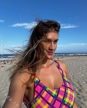 Laura Mae Nude Leaked Photo #23