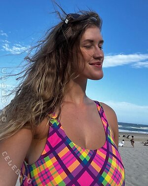 Laura Mae Nude Leaked Photo #25