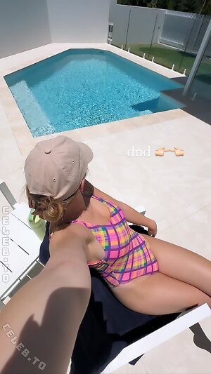 Laura Mae Nude Leaked Photo #27