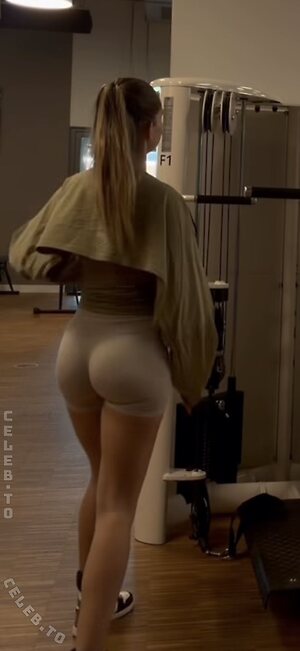Laura Marie Soons Nude Leaked Photo #104