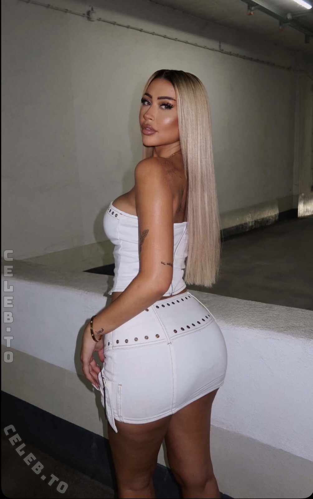 Laura Moradi photo