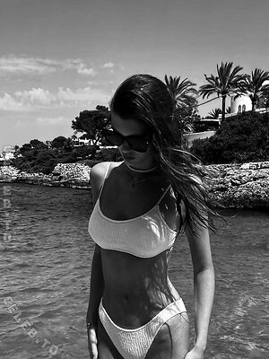 Laura Offermann Nude Leaked Photo #2