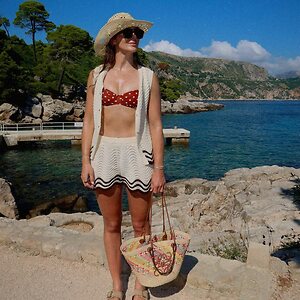 Laura Robson