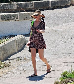 Laura Whitmore