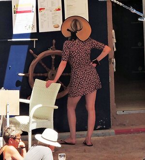 Laura Whitmore leaked photo #31