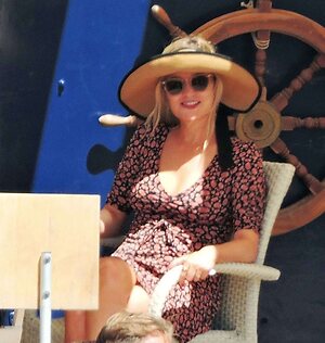 Laura Whitmore leaked photo #32