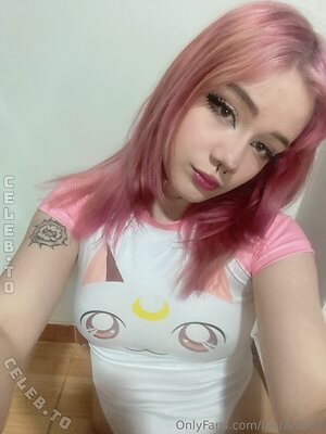 laura.2007 Nude Leaked Photo #19