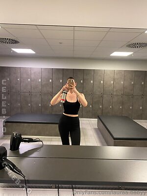 Lauraa.babyy Nude Leaked Photo #28