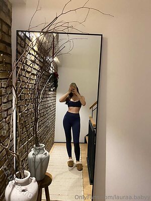 Lauraa.babyy Nude Leaked Photo #30