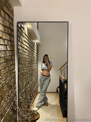 Lauraa.babyy Nude Leaked Photo #44